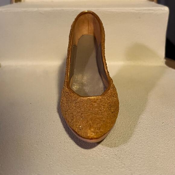 Just the Right Shoe Golden Stiletto - Picture 4 of 10
